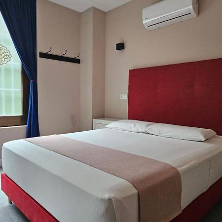 Rooms Luxury Madri Exterior foto